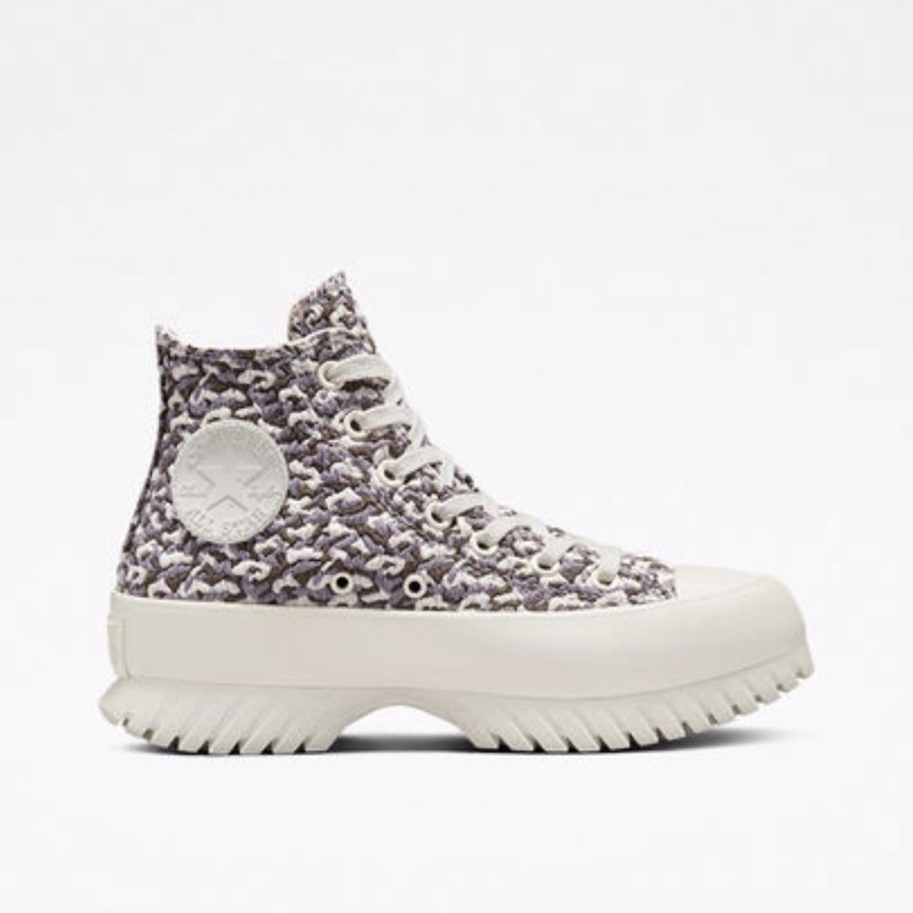 CONVERSE Chuck Taylor All Star Lugged 2.0 Jacquard Sand Dune Platform Sneakers - Picture 4 of 8
